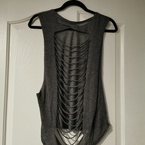 Tank - Picture 2 of 2